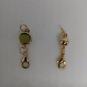 2, magnetic clasps